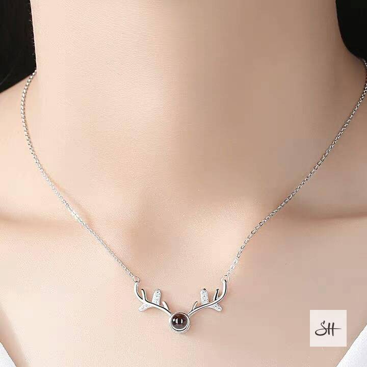 Women's Multiple Languages Projection Necklace