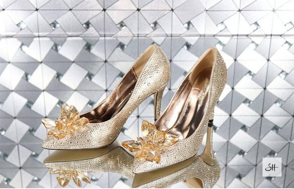 Elegant Diamond Pumps Cinderella Crystal Shoes